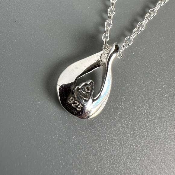 Sterling Silver Classic Solitaire Tear Drop Pendant Necklace - Picture 5 of 9
